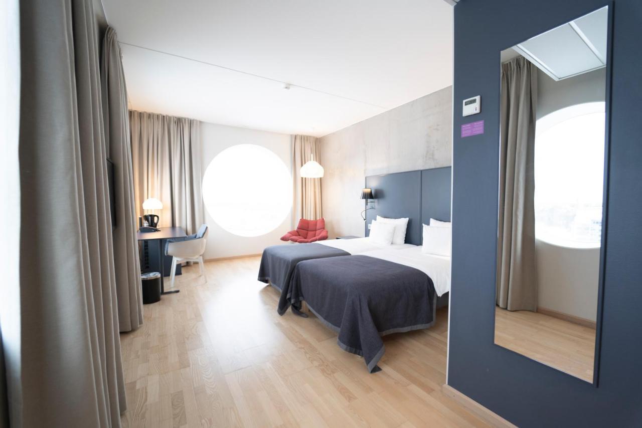 Quality Hotel Strawberry Arena Solna Exterior foto